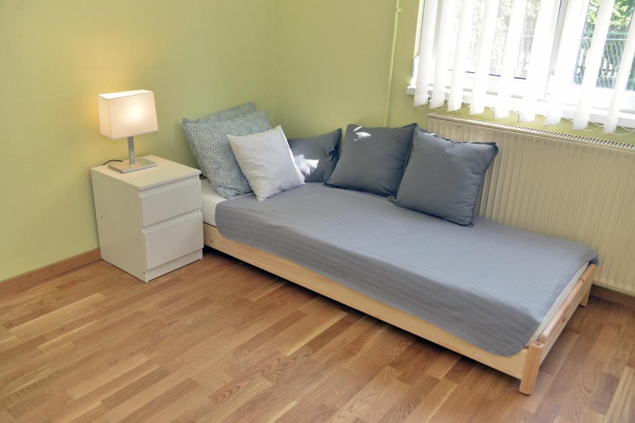 Affordable And Newly Renovated 1-Bedroom Apartment Kraljevo Ngoại thất bức ảnh